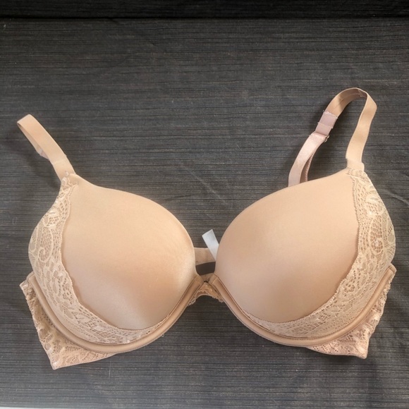 Ambrielle push up Clearance